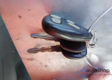 2004 Cadillac Deville Standard z USA, uszkodzony, nr VIN 1G6KD54Y44U146543